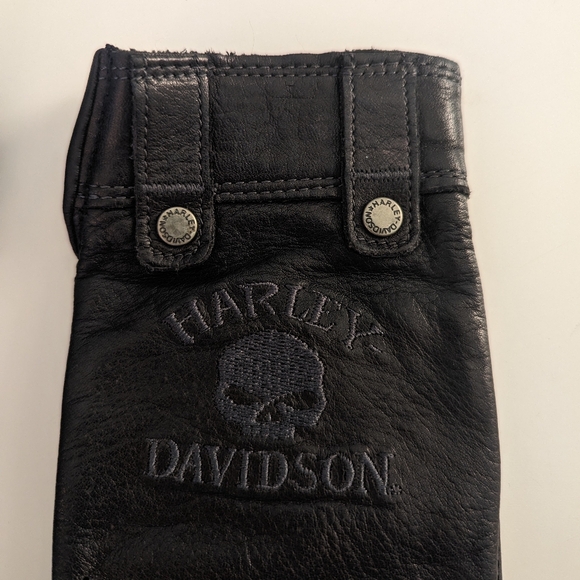 Harley Women's Leather Skull Riding Gloves - Picture 4 of 5